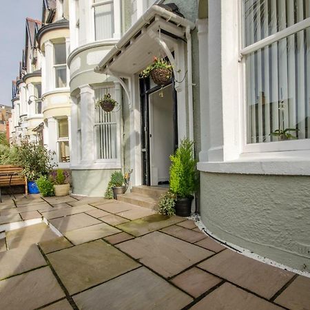 Welsh Cosy Apartments Llandudno Exterior photo